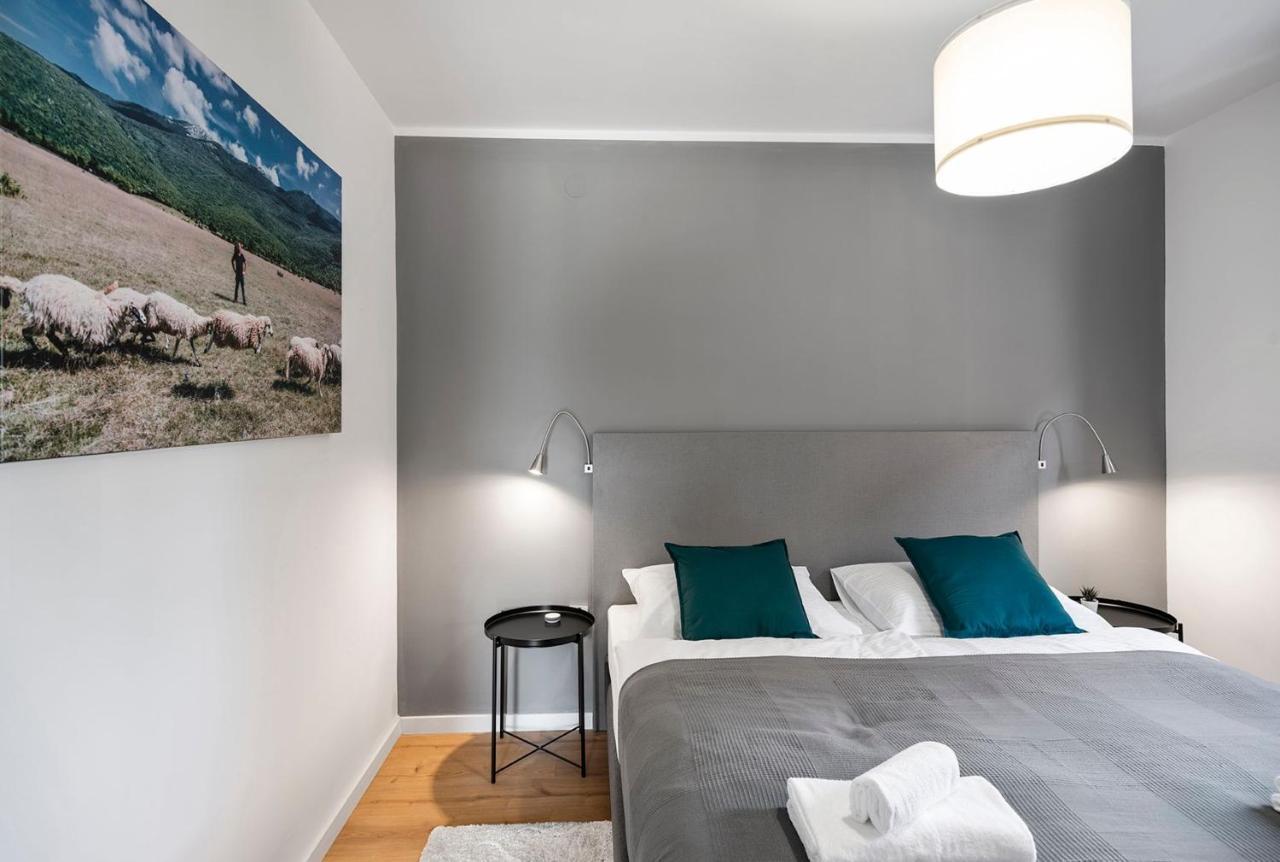 Velebit Lodge Lovinac  Buitenkant foto
