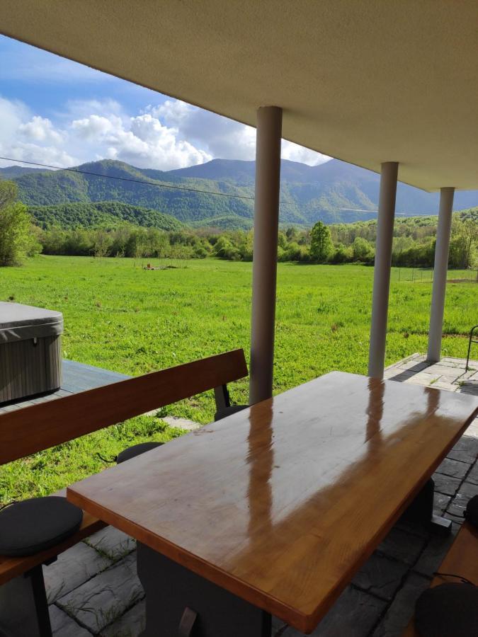 Velebit Lodge Lovinac  Buitenkant foto