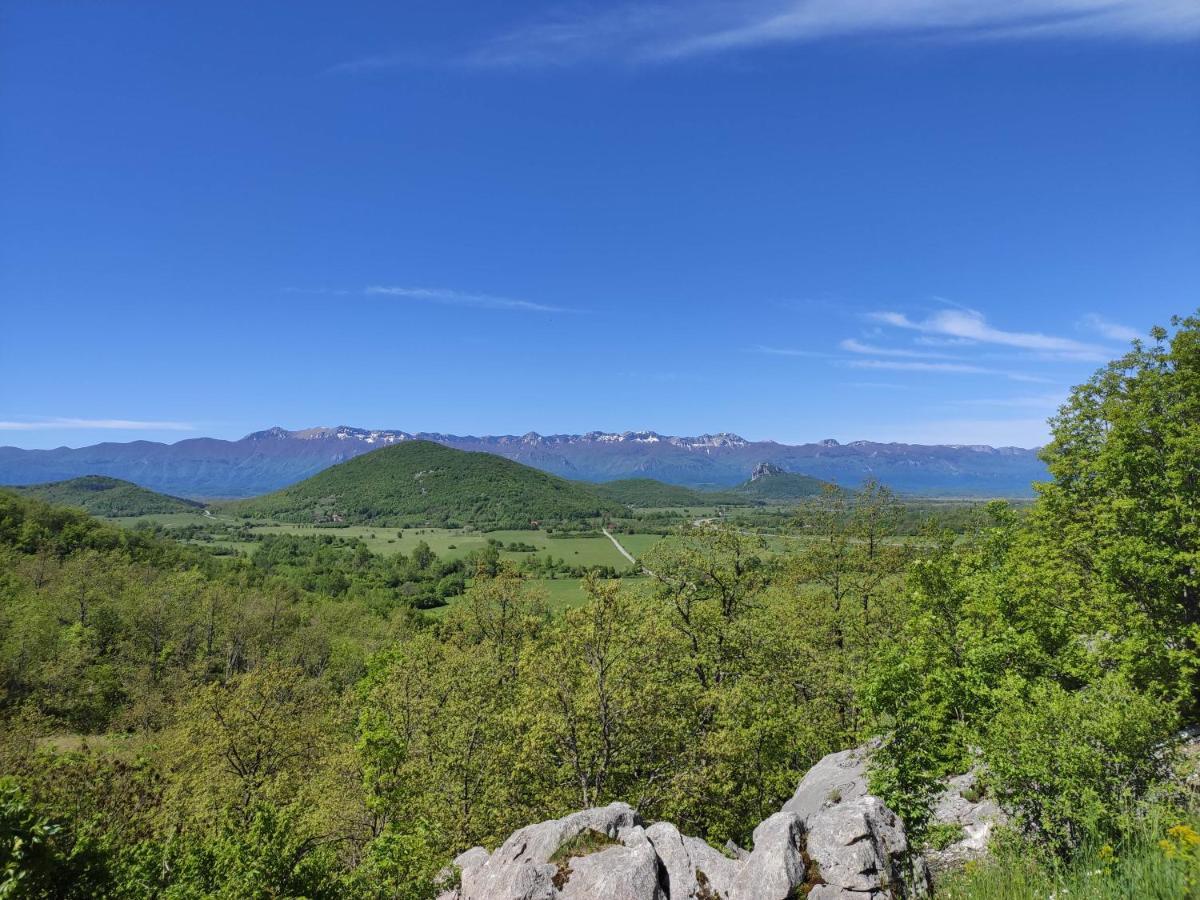 Velebit Lodge Lovinac  Buitenkant foto